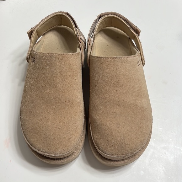 SOLD OUT EVERYWHERE Ugg Goldenstar Clogs in Driftwood Size 5 - Picture 3 of 7